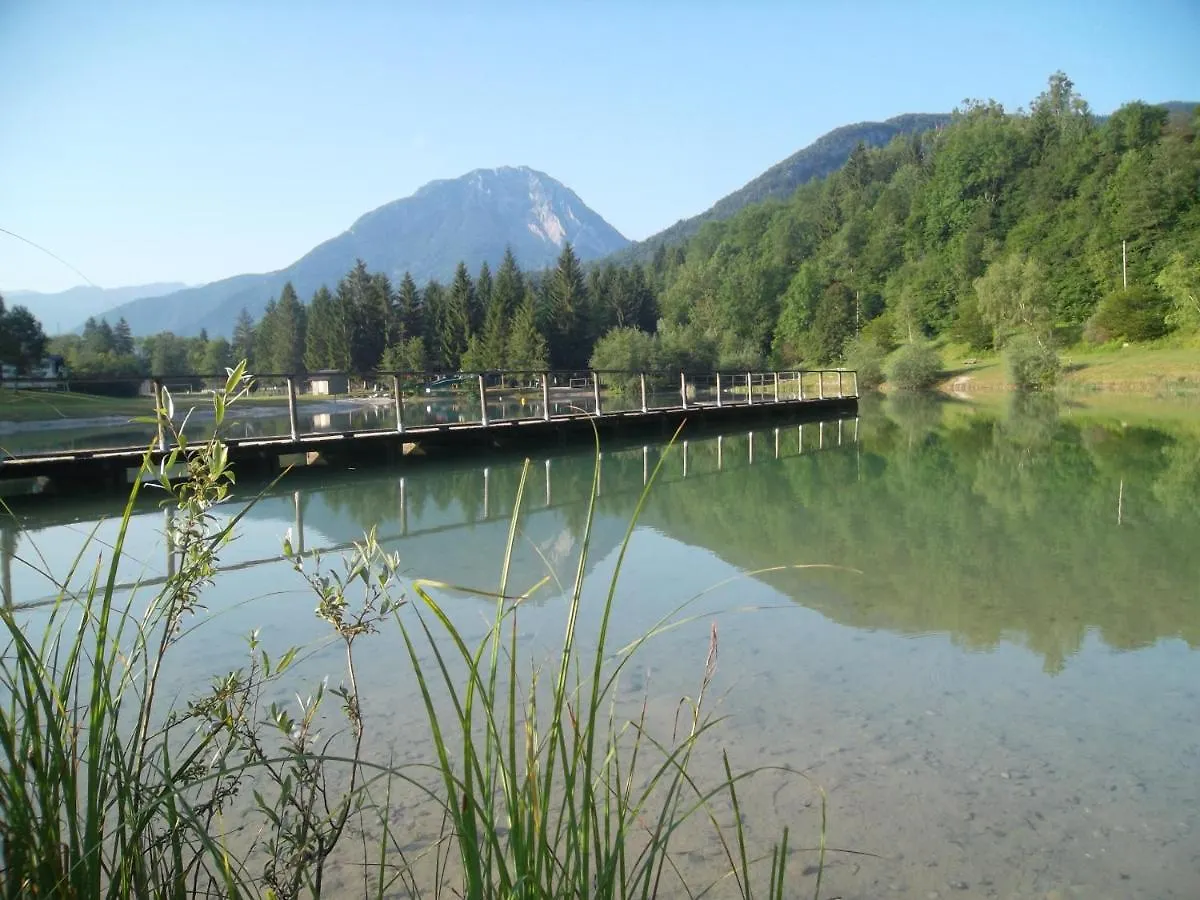 La Roulotte De La Buissonniere Bed & Breakfast Le Noyer   Le Noyer (Savoie)